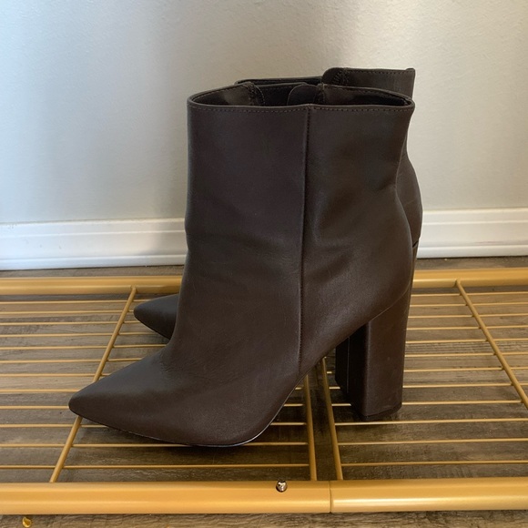 Steve Madden Chocolate Brown Heeled Boots - Picture 7 of 7